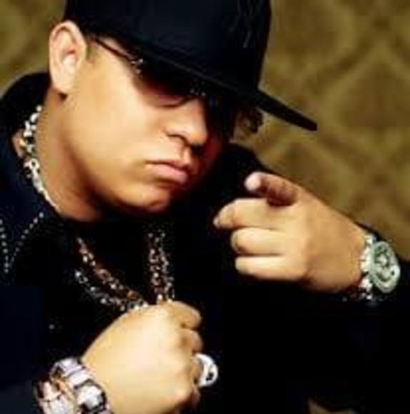 Meet your Posher, Ikki - Picture 1 of 1